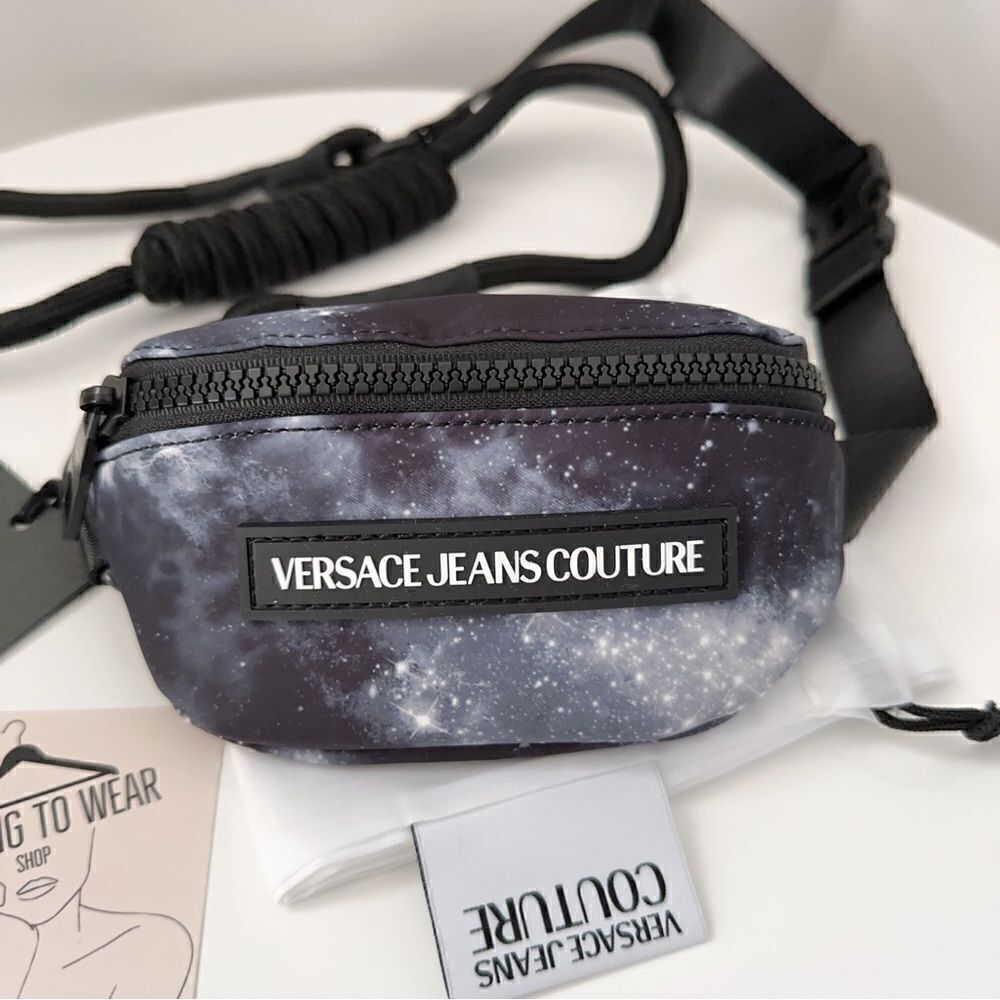 ⭕️ VERSACE JEANS Men’s Pouch Bag Space Black Color Designer Logo - Picture 3 of 5